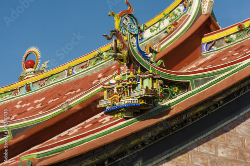 chinese temple roof in penang