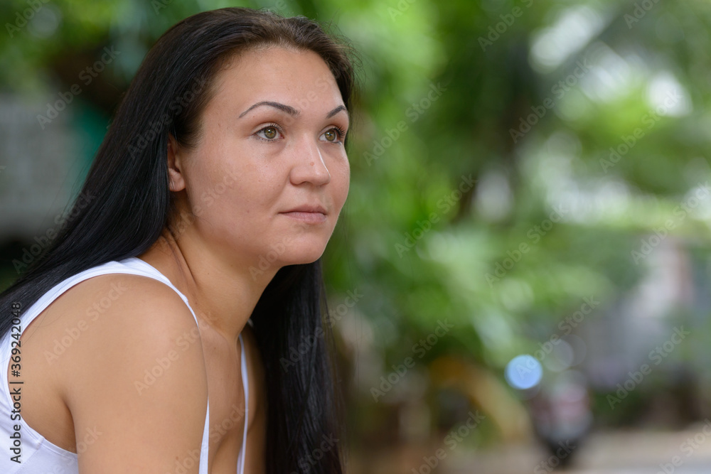 Portrait of beautiful woman in the streets Portrait of beautiful woman in the streets