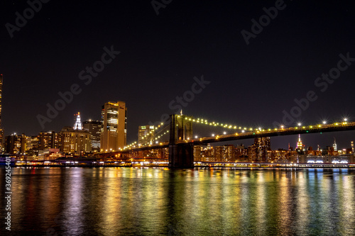 Fototapeta Naklejka Na Ścianę i Meble -  Brooklyn Bridge at Night