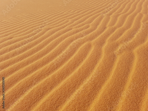 Relevo natural da areia feito com vento © Alan