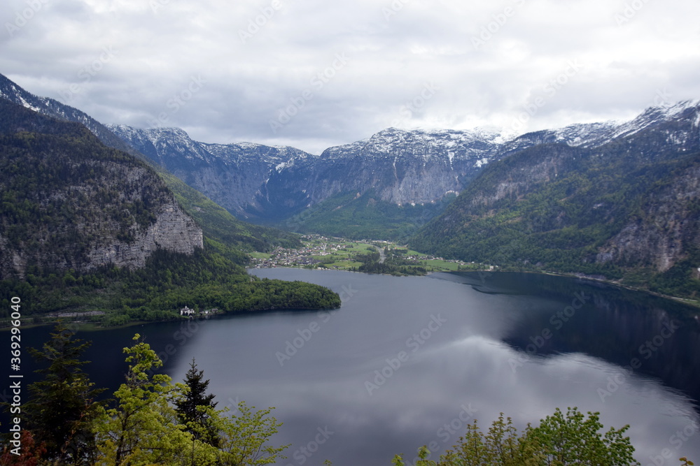 Lago de Hallstatt en primavera 