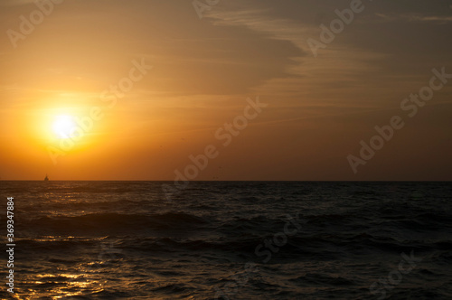 sunset on the sea © reginadmt