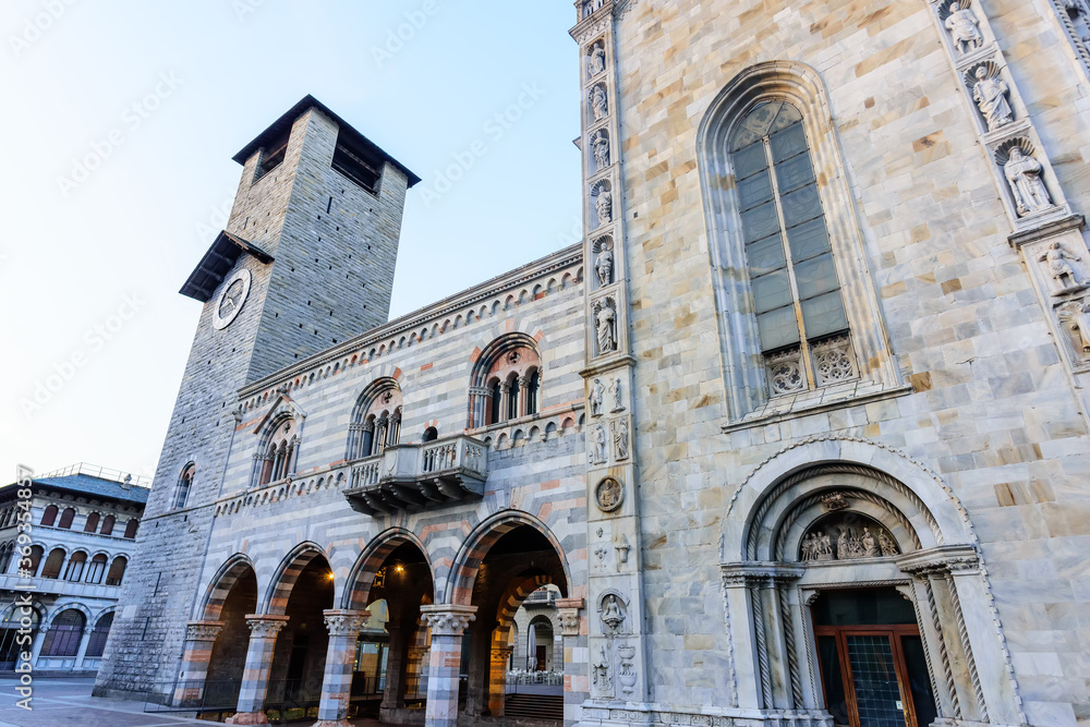 Cathedral of Como. Imposing cathedral built over 3 centuries, with tapestries, art & frescoes in a palatial interior.