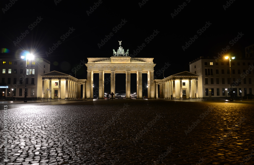 Puerta de Brandeburgo de noche