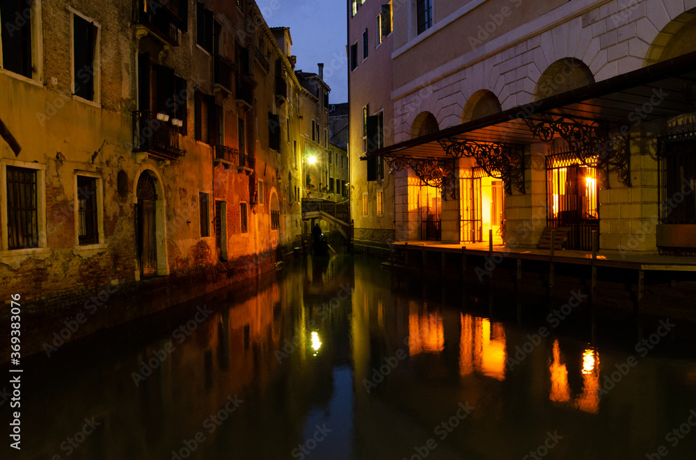 Paisaje de Venecia de noche