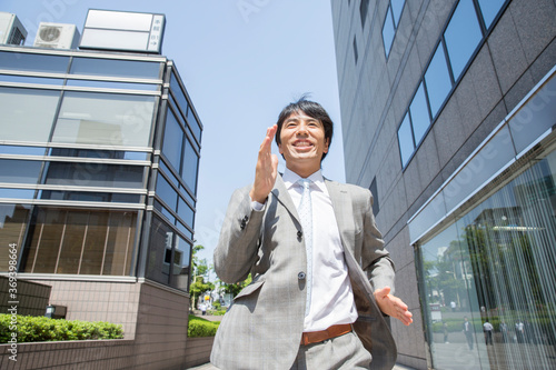 Wallpaper Mural 走るビジネスマン Torontodigital.ca