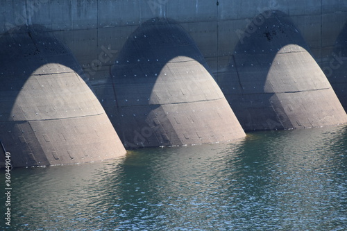 Seeseite der Staumauer der Oleftalsperre in der Eifel photo