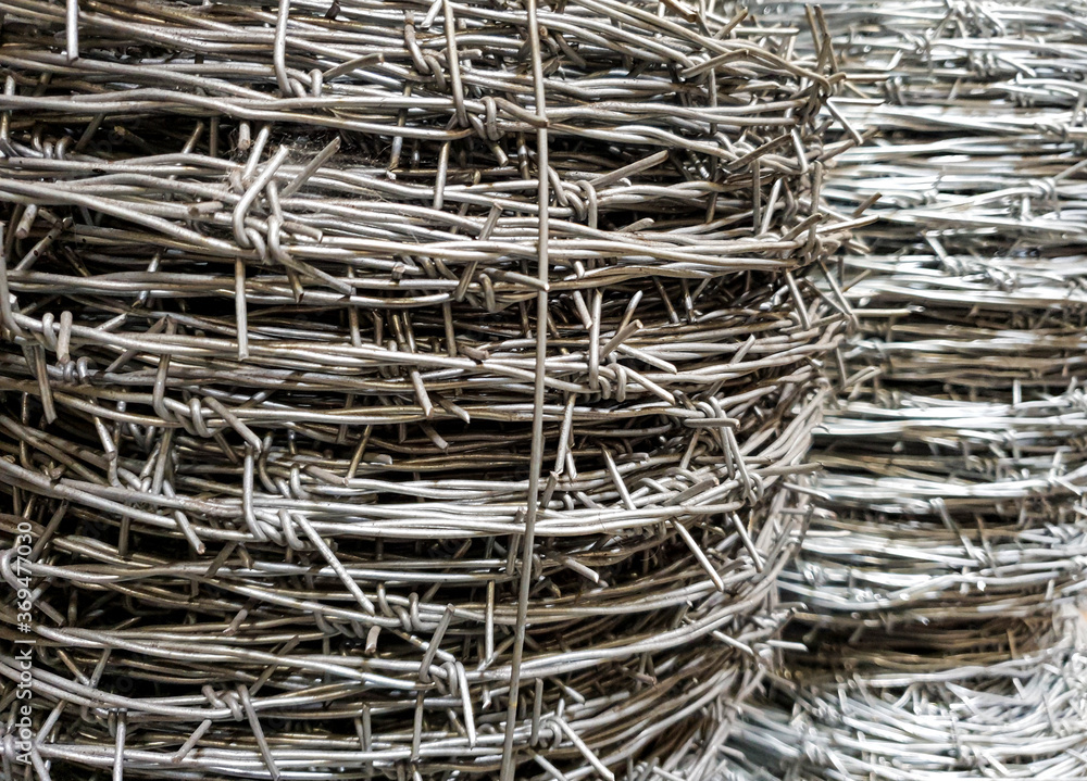 barbed wire for fencing, wire galvanized with spikes for industry, protection barbed wire for fencing, wire galvanized with spikes for industry, protection