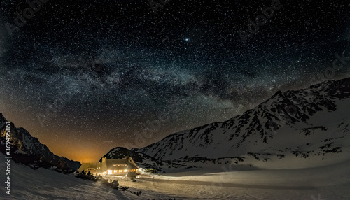Fototapeta Naklejka Na Ścianę i Meble -  Milky Way over Tatra mountains