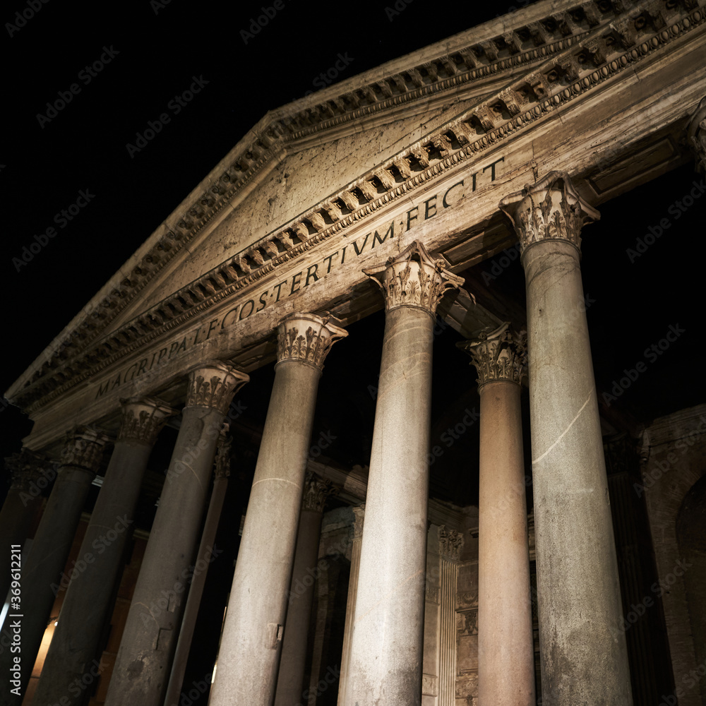 Agrippa Pantheon in Rome at night