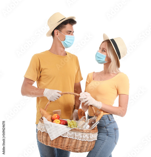 Young couple with protectiv...