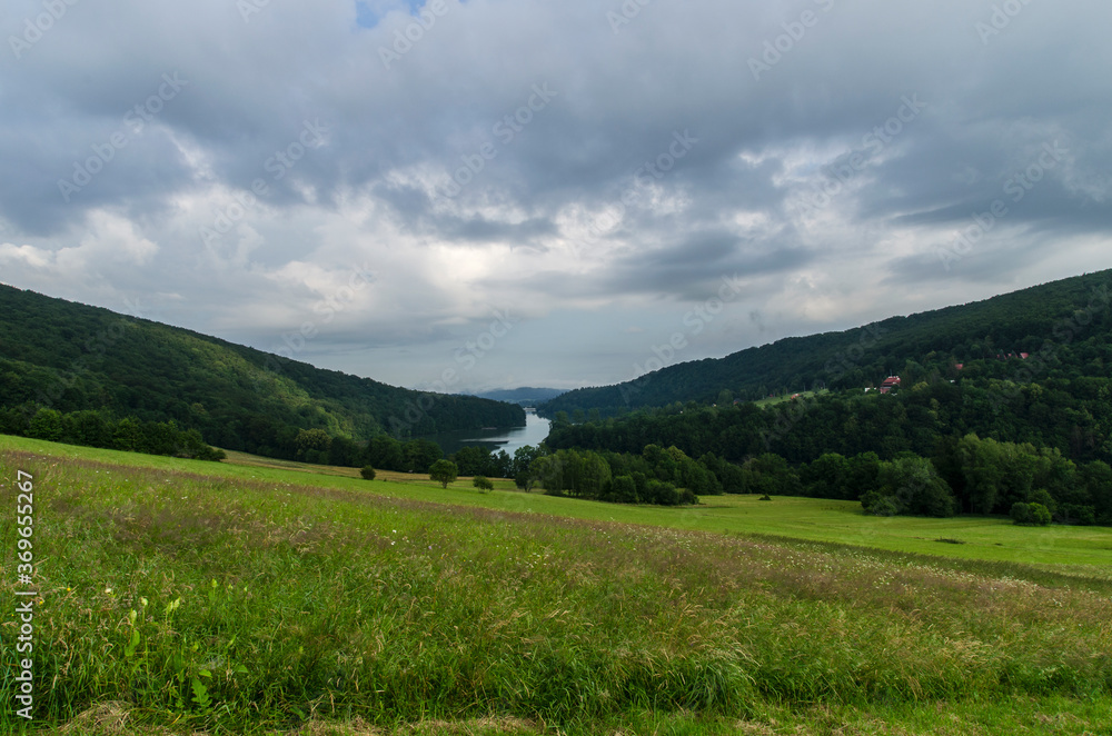 panorama zalewu w Myczkowcach 