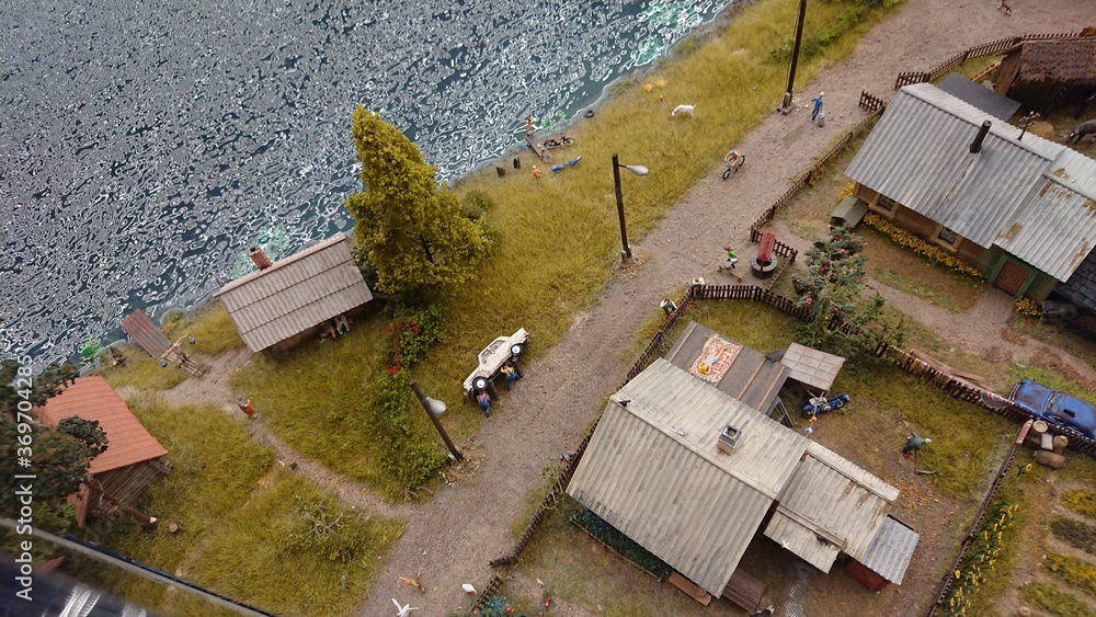 houses in the city maket
