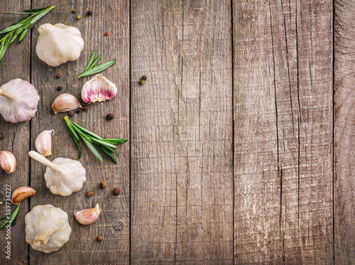 Fototapeta Naklejka Na Ścianę i Meble -  Seasonings, garlic and herbs