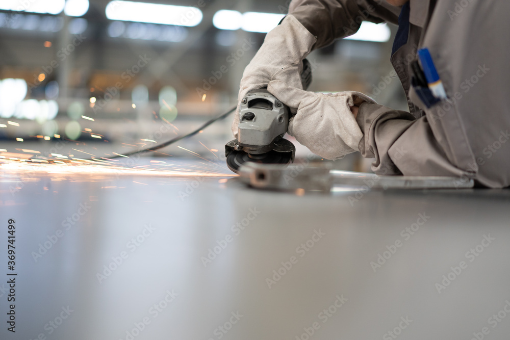 Obraz premium man working in factory