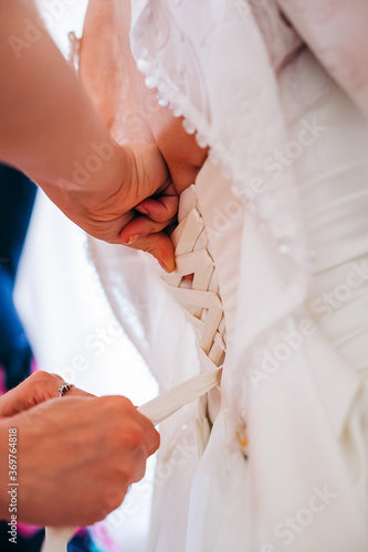 wedding dress of the bride, elements of a wedding dress, wedding day