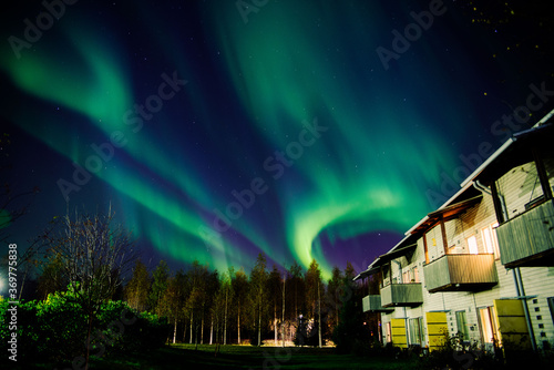 Fotografía Northern Lights over Homes. 
Oulu Finland