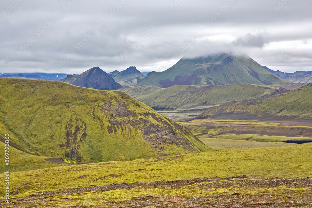 Fototapeta premium Beautiful mountain landscape in Iceland. Nature and places for wonderful travels