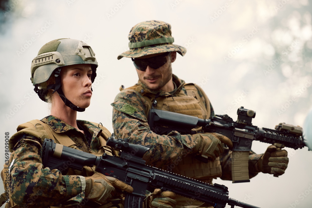 Soldier Woman as a Team Leader