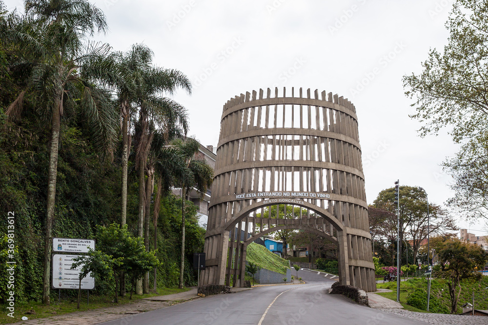 Wine barrel,  entrance portal to the city of Bento Gonçalves - RS - Brazil