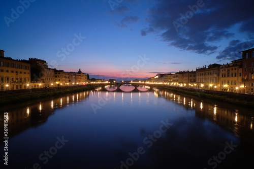 travel in Italy Florence Arno © TPG