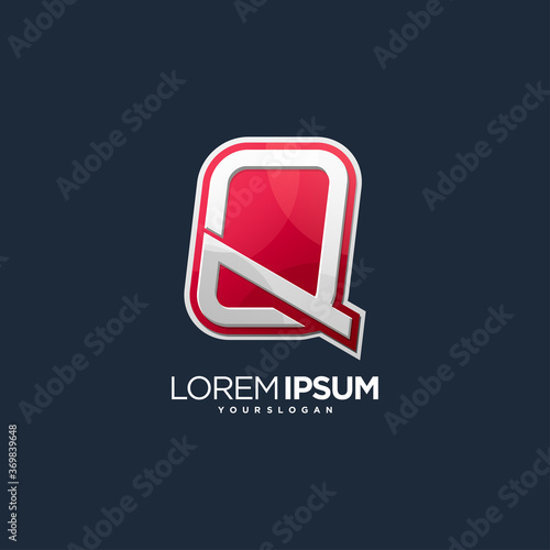 q logo letter emblem idea simple