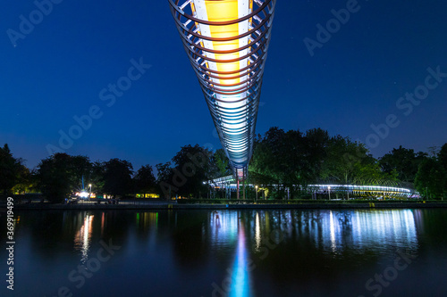 Slinky Springs to fame Brücke am Rhein-Herne Kanal in Oberhausen