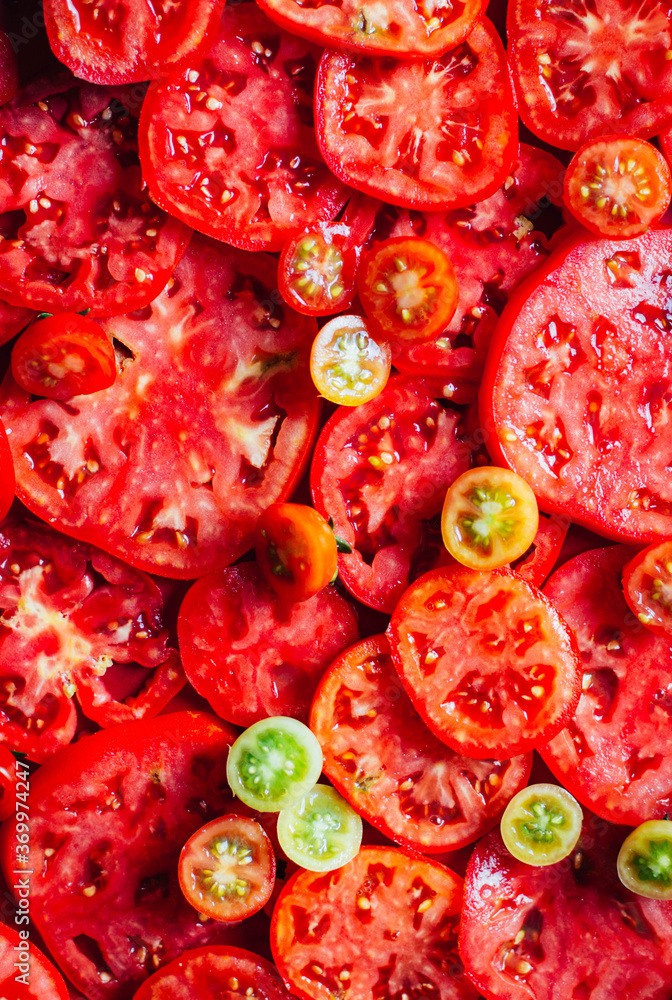 © Carmen MartÔøΩnez Palma/Stocksy - tomatoes © Carmen MartÔøΩnez Palma/Stocksy - tomatoes