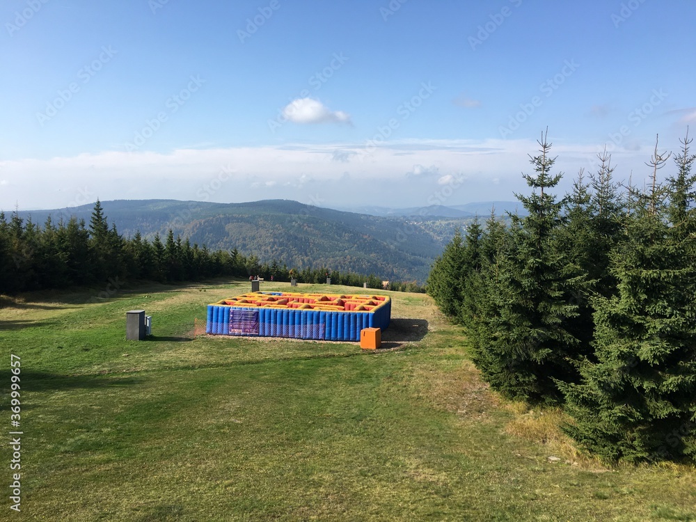 widok na Harrachov ze skoczni narciarskiej widok na Harrachov ze skoczni narciarskiej