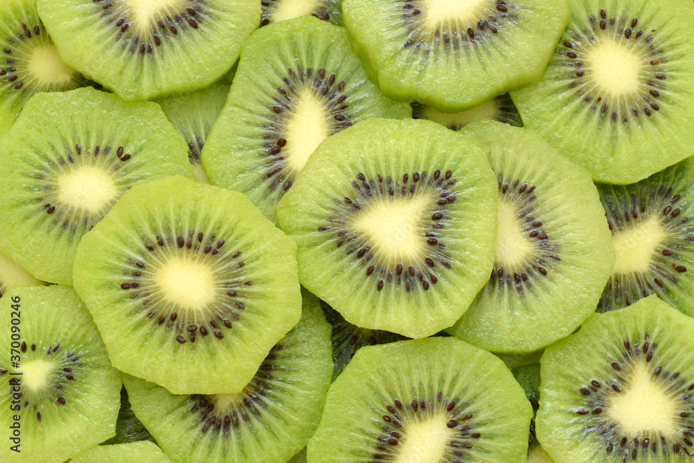 Many slices of kiwi fruit Many slices of kiwi fruit