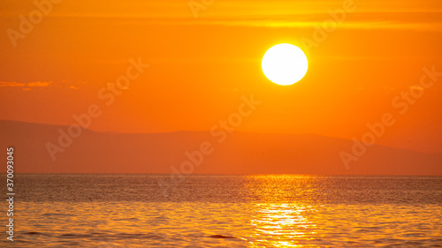 Fototapeta Naklejka Na Ścianę i Meble -  Summer sunset on Lake Baikal