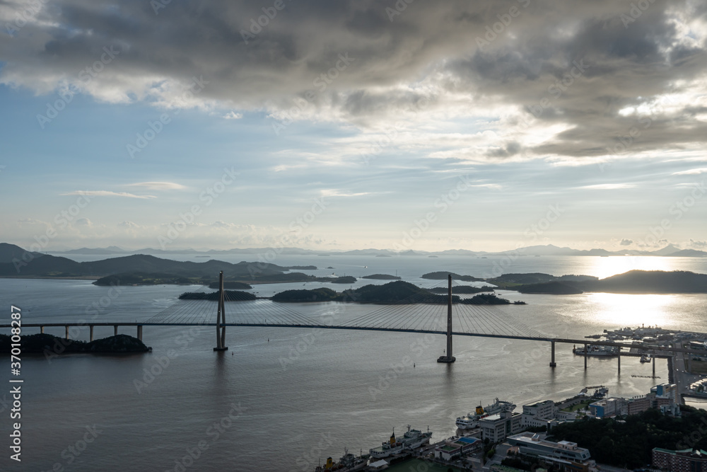 Fototapeta premium mokpo bridge and the coastline