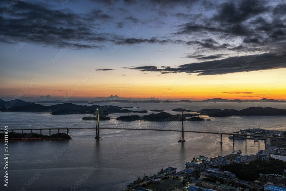 Fototapeta premium Mokpo Bridge after Sunset