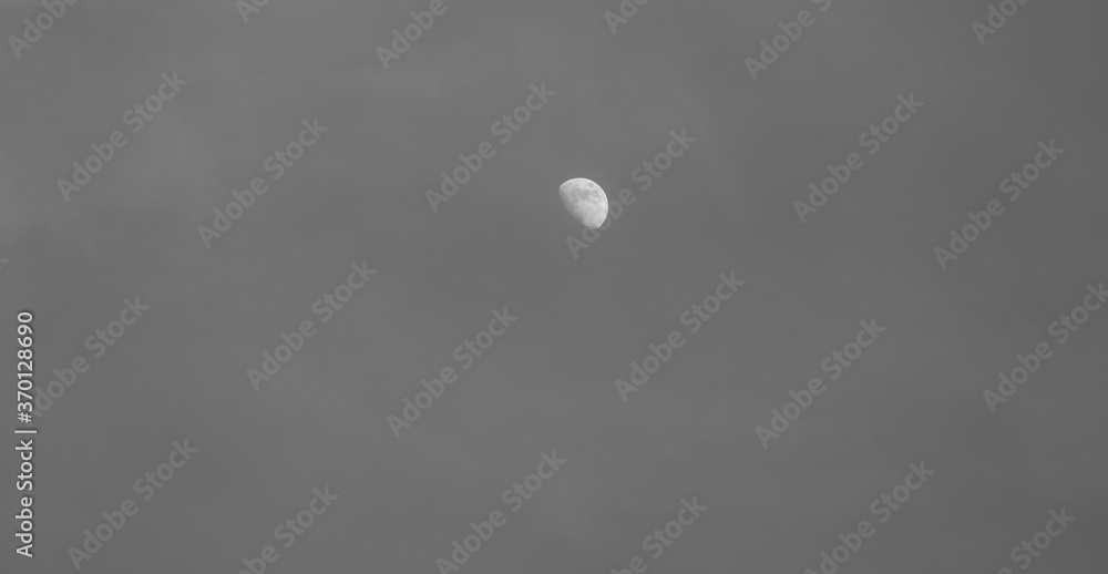 Fototapeta premium dark gray dramatic sky with large clouds