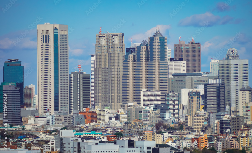 三軒茶屋キャロットタワーから見た新宿の超高層ビル群