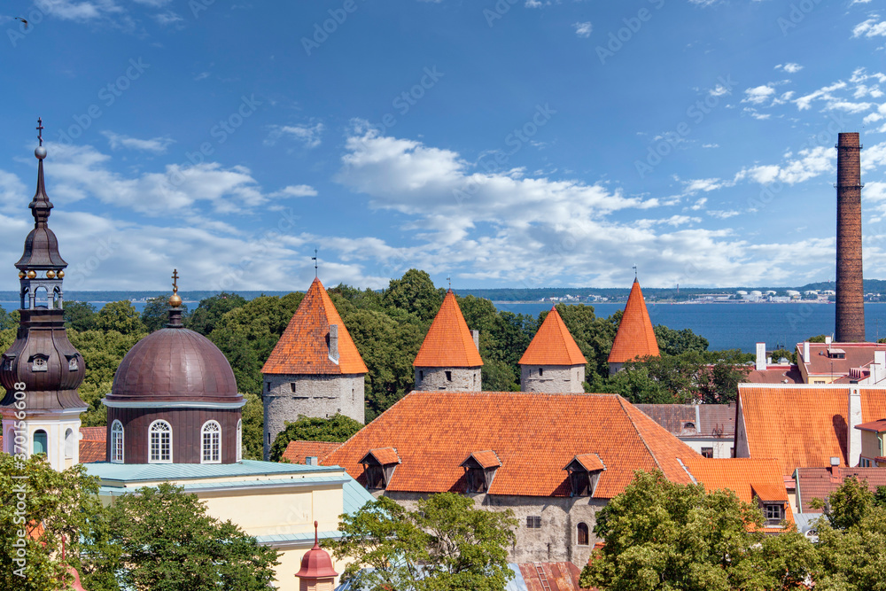 Blick über die historische Altstadt von Tallinn, Estland