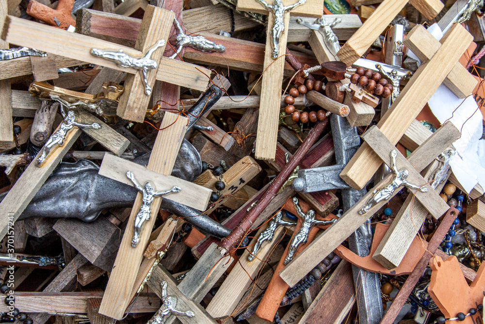 Der Berg der Kreuze, katholisch und touristisch geprägter Wallfahrtsort in Litauen