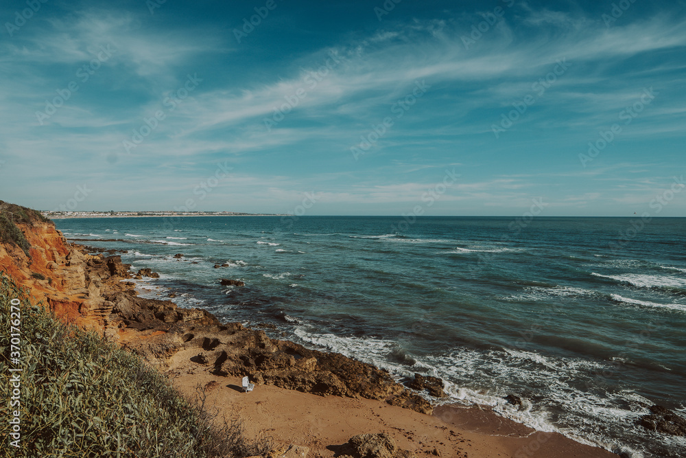 Playa disfrutar fotografia verano vacaciones calido sur españa cadiz castillo de sancti petri madera estructura