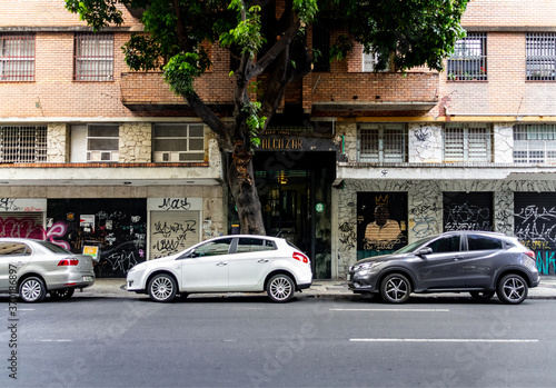 Closed shops in Belo Horizonte downtown © Hugo