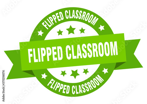 flipped classroom round ribbon isolated label. flipped classroom sign