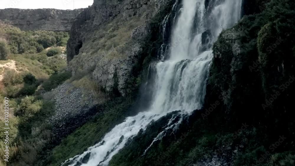 waterfall reveal waterfall reveal