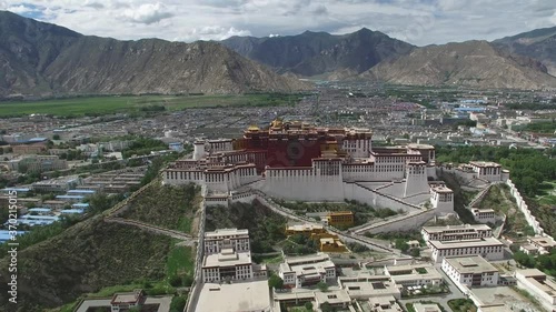 CINEMATIC POINT OF INTEREST SHOT OF THE BEAUTIFUL POTALA PALACE IN LHASA TIBET