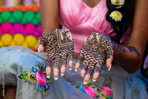 Indian Hindu bride's wedding henna mehendi menhdi hands close up photo