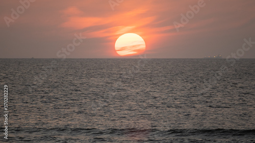 Fototapeta Naklejka Na Ścianę i Meble -  Sunrise at Sandy Hook Beach-1