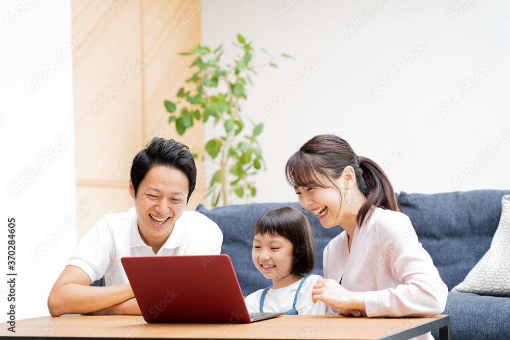 アジア人 仲良し親子 ポートレート アジア人 仲良し親子 ポートレート