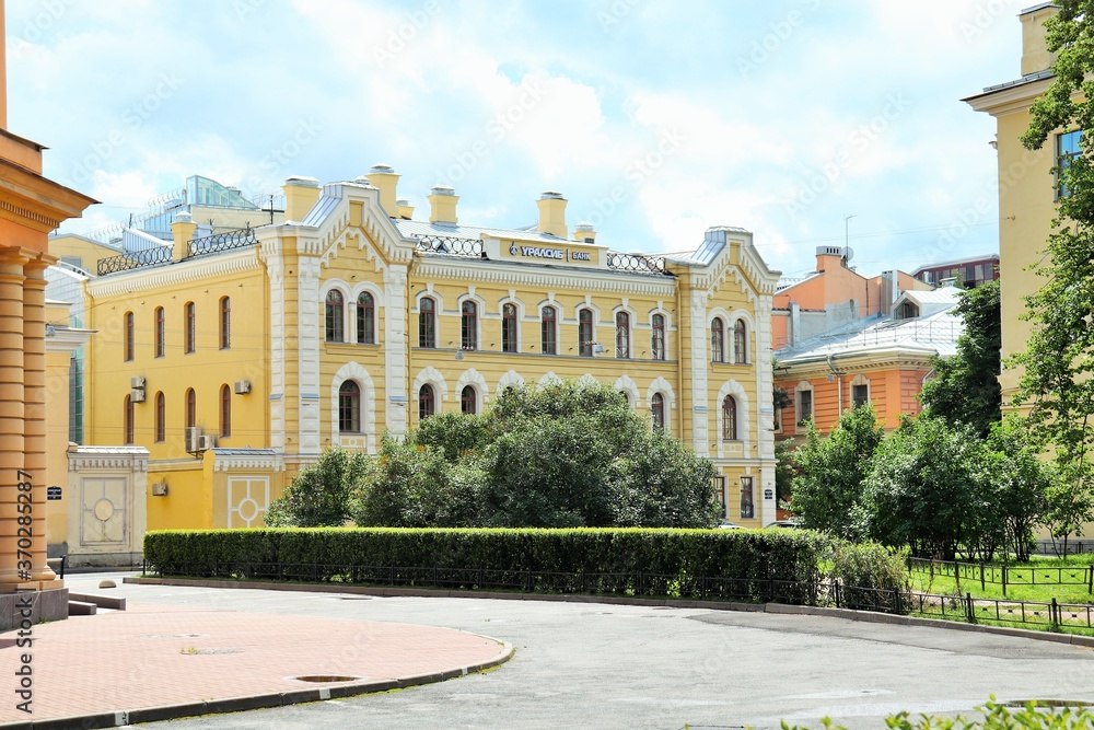 
An old commercial building in St. Petersburg