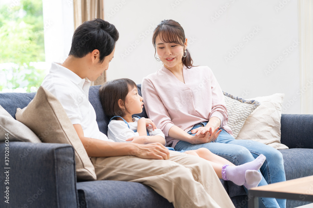 アジア人 仲良し親子 ポートレート アジア人 仲良し親子 ポートレート