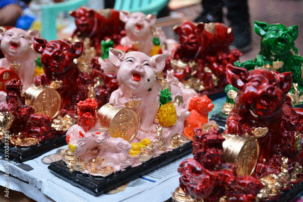Pig statues lucky charm display figurines