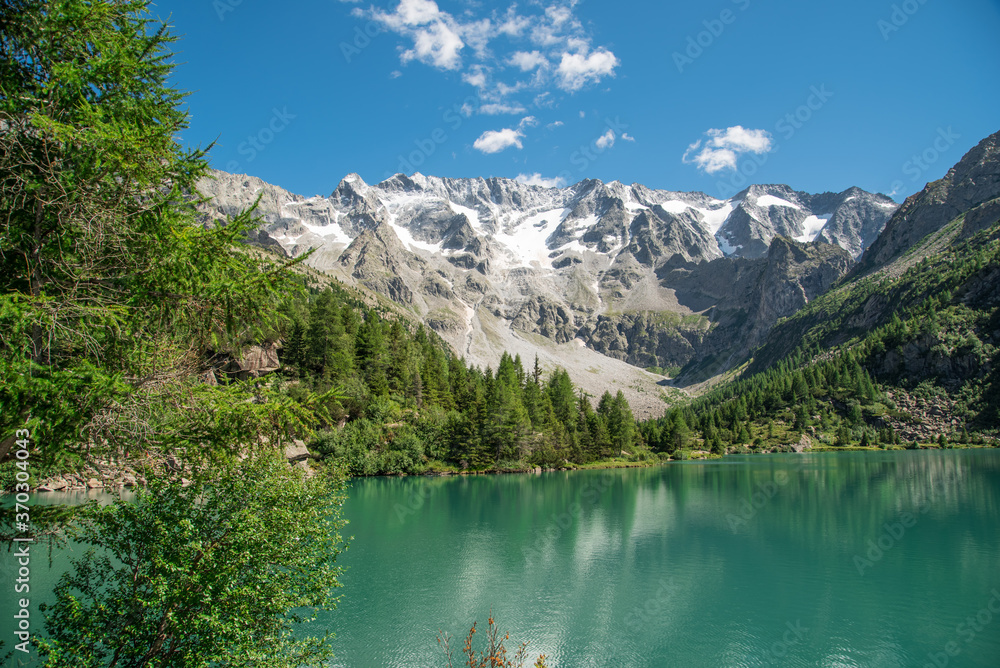 lago alpino