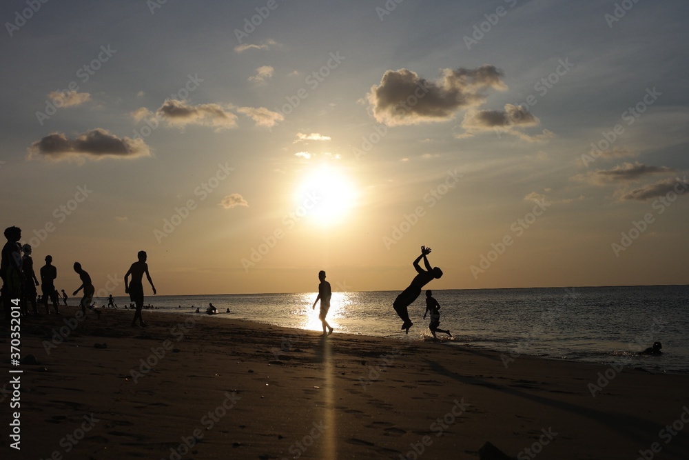 Fototapeta premium sunset on the beach